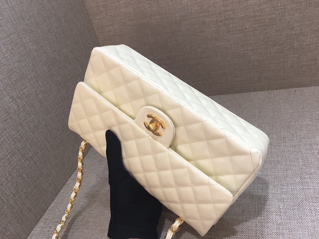 Medium Classic Flap Patent Leather Bag AO1112 White/Gold